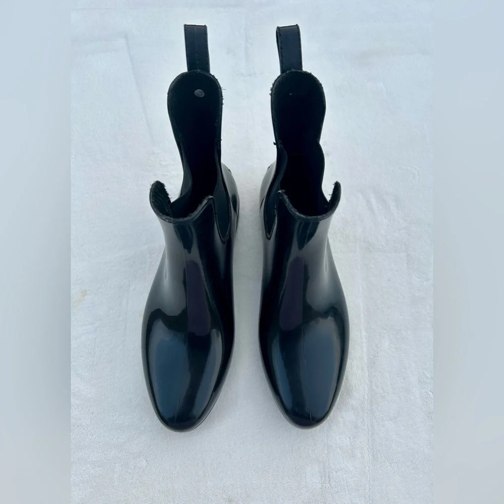 Chelsea Rain Boots by Andrea Sz. 8 Black